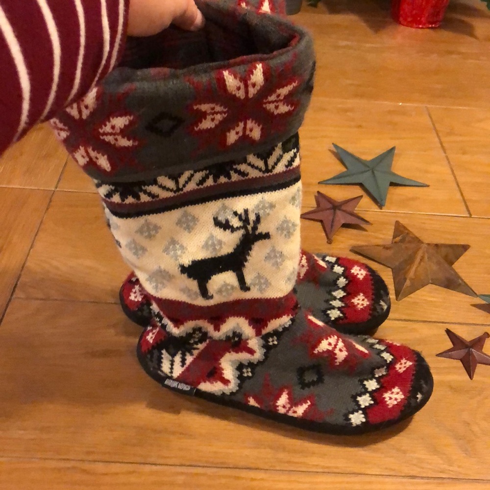 Mukluks boot slippers size XL 9-10
